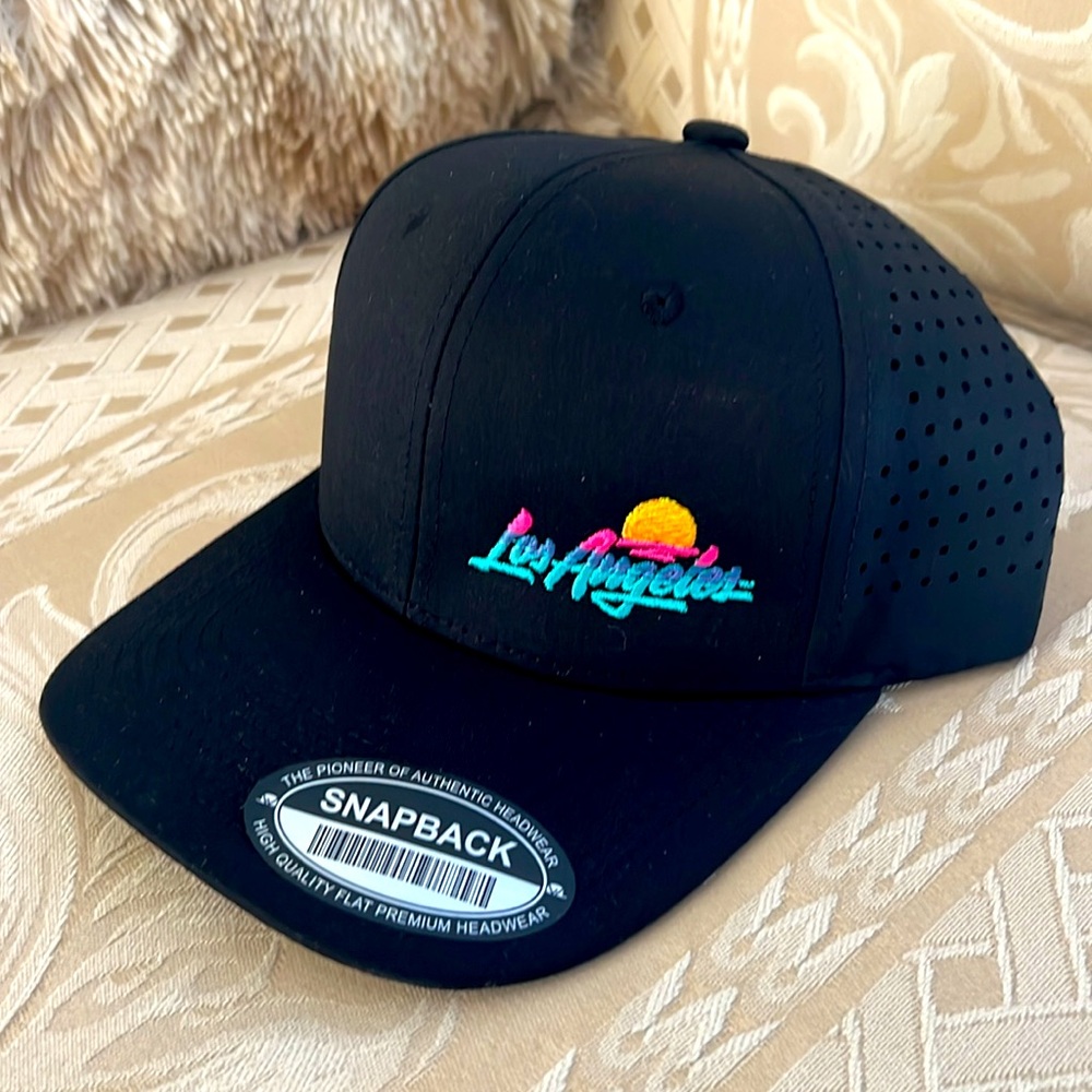 Los Angeles Black Snapback Hat for Women or Men - Brand New!